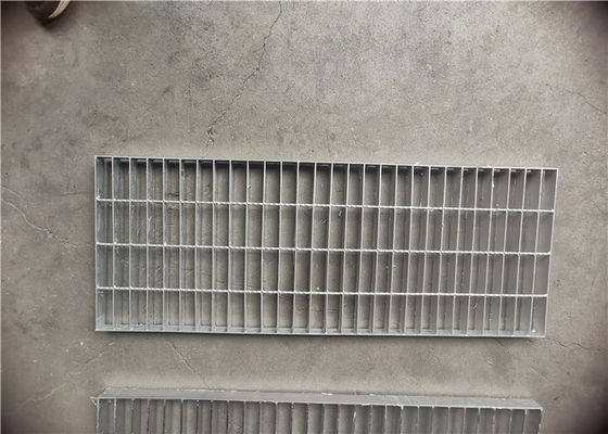 Bahan Bangunan Steel Driveway Grates Grating 100X8mm Electrolytic Polishing