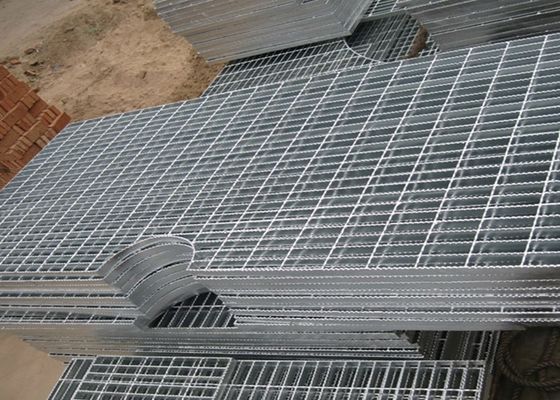 Pressure Locked Floor Forge Walkway Steel Grating Untuk Rak Gudang