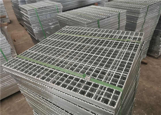 Q235 Wind Resistance Welded Steel Grating 1500mm Lebar ISO9001 Disetujui