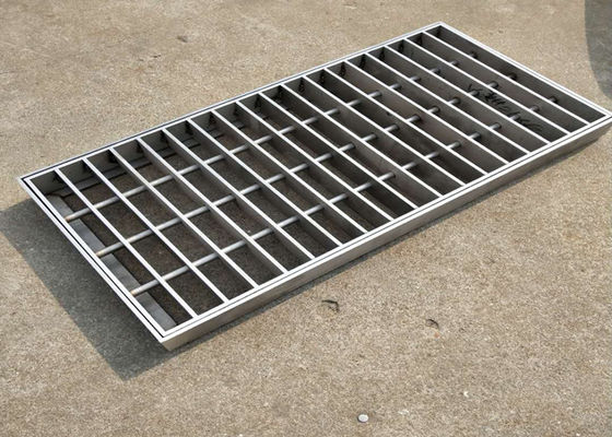 Hot Dip Galvanizing Toothed Stainless Steel Bar Grating Untuk Pabrik Semen