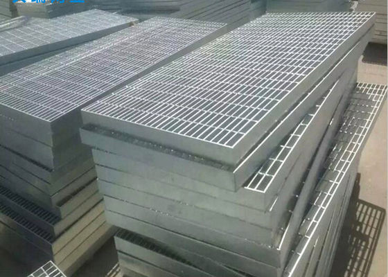 Struktur Ringan Skid Proof Welded Steel Grating 12m Panjang Untuk Jalan Masuk