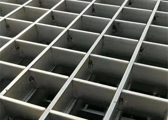 Warna Perak 316 Stainless Steel Floor Grating 100mm * 6mm Untuk Pembangkit Listrik
