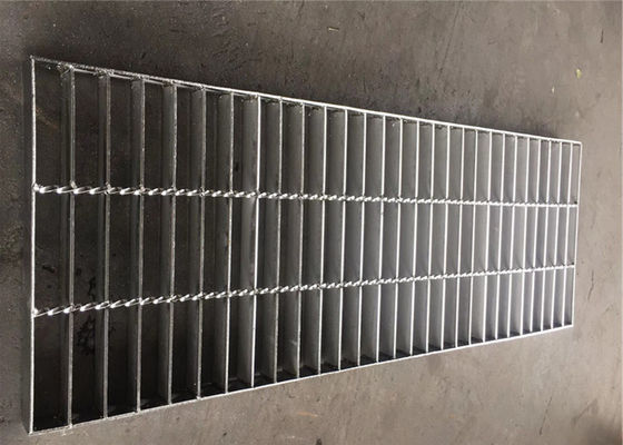 Plain Weave Welded Steel Grating Platform Bangunan Galvanis 50x5mm