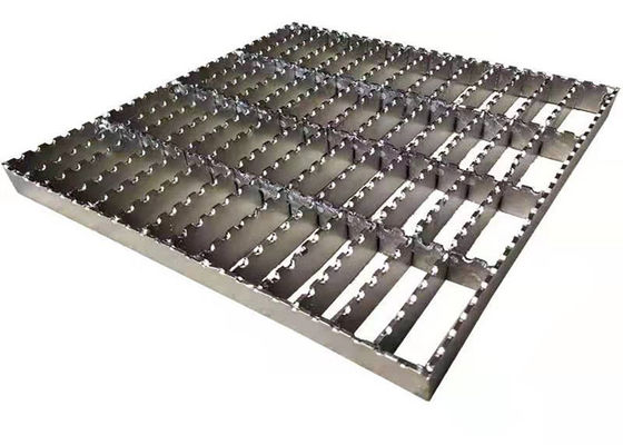 Anti Karat SS316 Lantai Forge Walkway Steel Grating Bar Bergerigi