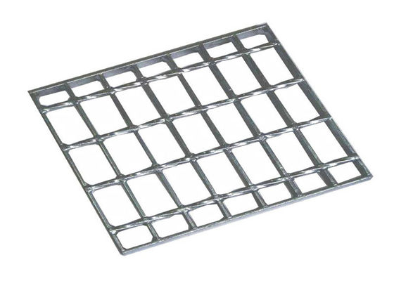 Lembaran Polos 10mm Tebal Catwalk Steel Grating Untuk Pabrik Kimia