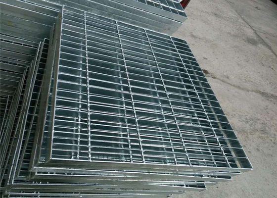 Park Drain Catwalk Metal Grating 30X100mm Resistensi Dampak Ringan