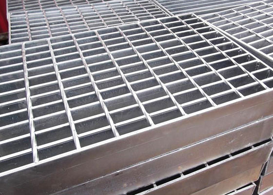 Park Drain Catwalk Metal Grating 30X100mm Resistensi Dampak Ringan