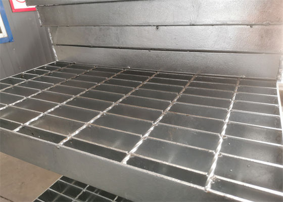 Struktur Ringan Panel Parut Baja Galvanis Pelat Penutup Parit Untuk Sekolah