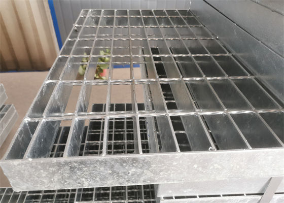 Hot Dip Galvanized Steel Walkway Grating 6mm Tebal Anti Pencurian