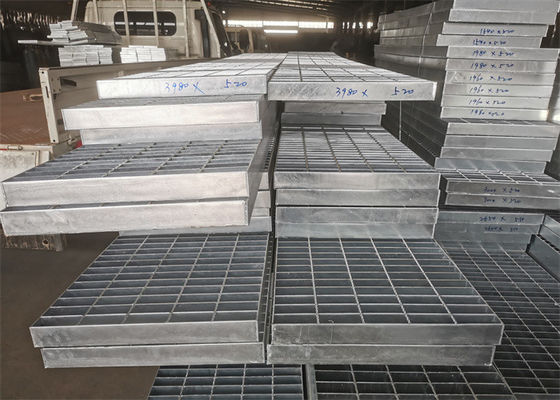 Anti Slip Platform Welded Steel Bar Grating Perlindungan Korosi 1000x6000mm