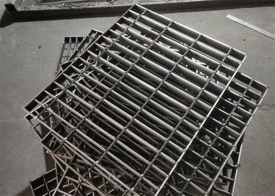 Plat Kisi Baja Platform Cuci Mobil Ketahanan Korosi 50x4 Mm