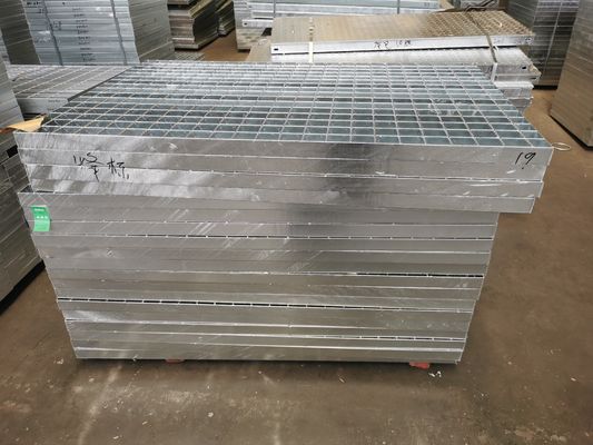 32 * 3mm Workshop Weld Stair Tapak Steel Grating Skid Proof Anti Ledakan