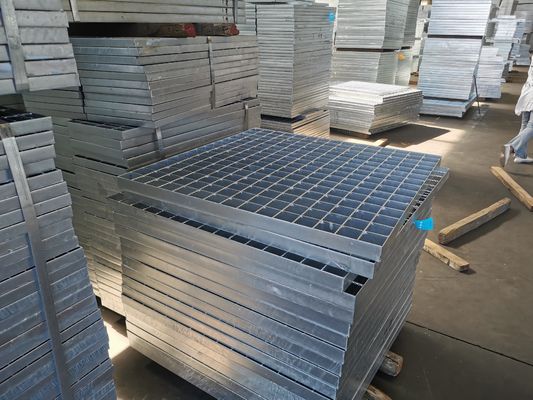 ODM Hot Dip Galvanizing Compound Steel Grating 1m Width T4 Type Factory Outdoor
