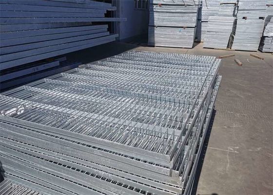 Skid Proof Carbon Steel Driveway Drainage Grates 65x5mm Floor Walkway