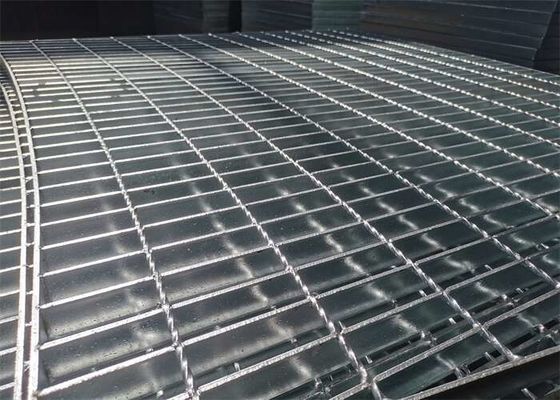 3 X 25mm Heavy Duty Galvanized Floor Grating Bahan Bangunan Logam