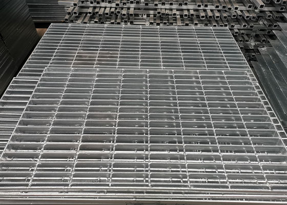 1000mm × 6000mm Hot Dip Galvanized Steel Trotoar Skid Resistance Welded Steel Grating