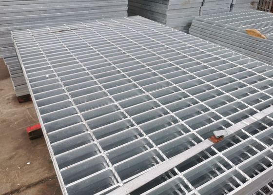1000mm × 6000mm Hot Dip Galvanized Steel Trotoar Skid Resistance Welded Steel Grating