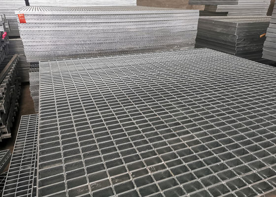 6cm Tebal Anti Skid Galvanized Drain Grate Perlindungan Korosi Untuk Galangan Kapal