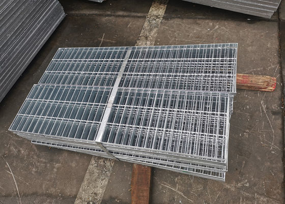 Pabrik Kimia Galvanized Floor Grating Anti Skid Pressure Resistance Welding