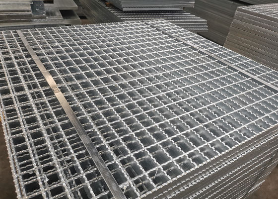 Pembangkit Listrik Galvanized Platform Steel Grating 1000mm Panjang Tekan Dilas
