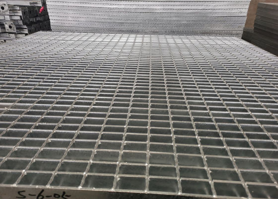Karat Bukti Q235 Hot Dip Galvanized Steel Grating