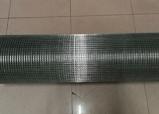 Baja Karbon Galvanized Welded Wire Mesh Pagar Konstruksi Padat 30m